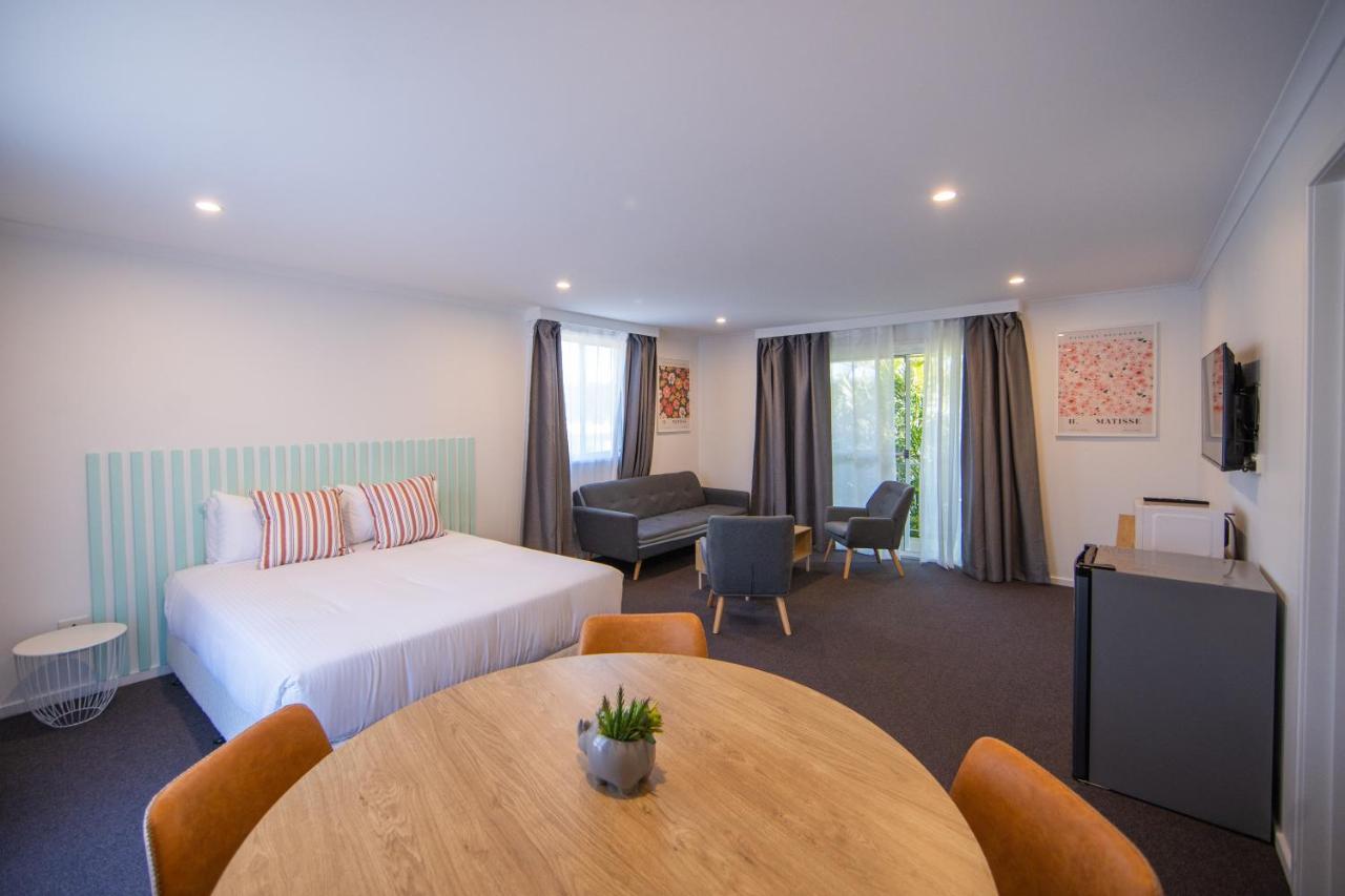 Gosford Palms Motor Inn Экстерьер фото